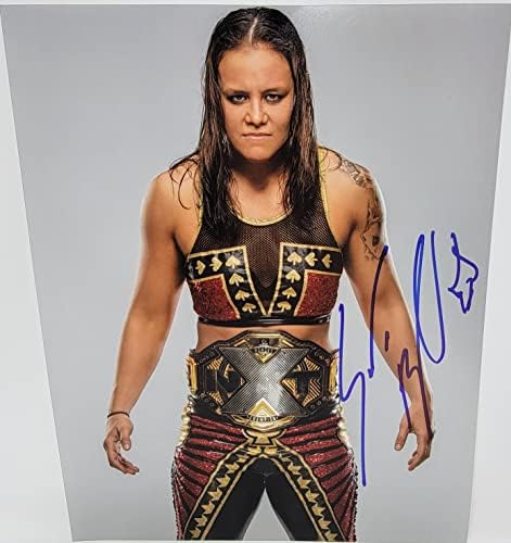 שיינה בססלר חתמה 8x10 צילום UFC לוחם WWE Diva Diva