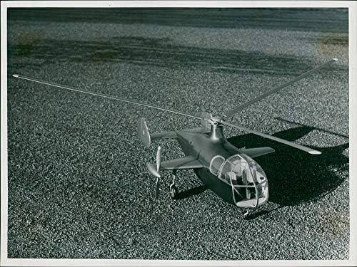 תצלום וינטג 'של מסוק המטוסים Gyrodine