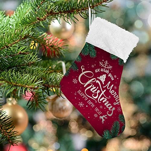 גרבי חג המולד של Alaza חג שמח ושנה טובה טקסט טקסט חג המולד ענפי אשוח ענפי אורן אורן קלאסיות קלאסיות קישוטי גרב קטנים מותאמים אישית לעיצוב